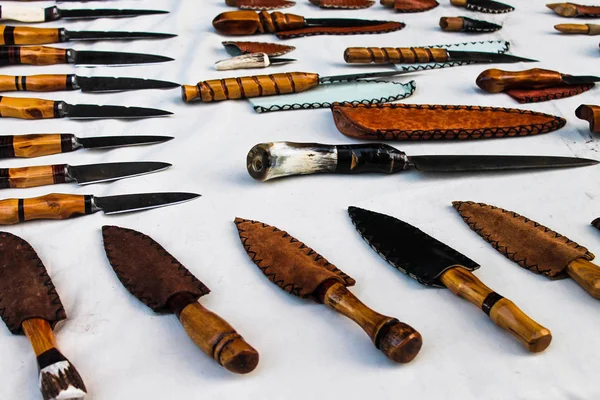 Bıçaklar Arka Plan Nesneleri Tablosu