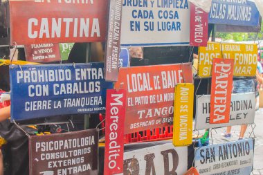 Arjantin Posterleri Renkli Detay