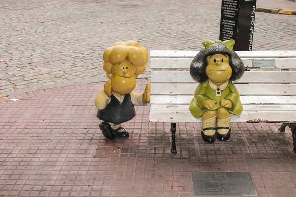 Sokaktaki Mafalda Heykelleri