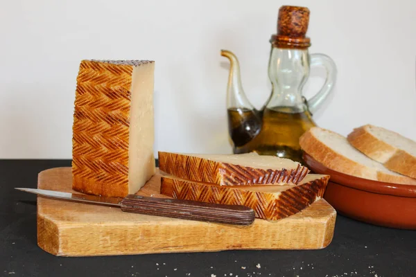 Zeytinyağı Aperitif ve Peynir