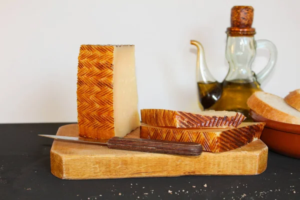 Zeytinyağı Aperitif ve Peynir