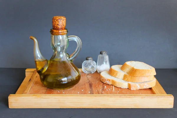 Olijfolie Brood Donker Voedsel — Stockfoto