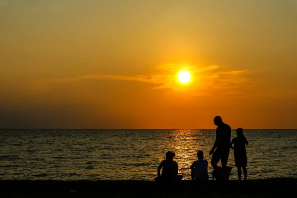 Silhouette People Family Pet Playing Beach Sea Sand Sunset Background — Stock Photo, Image