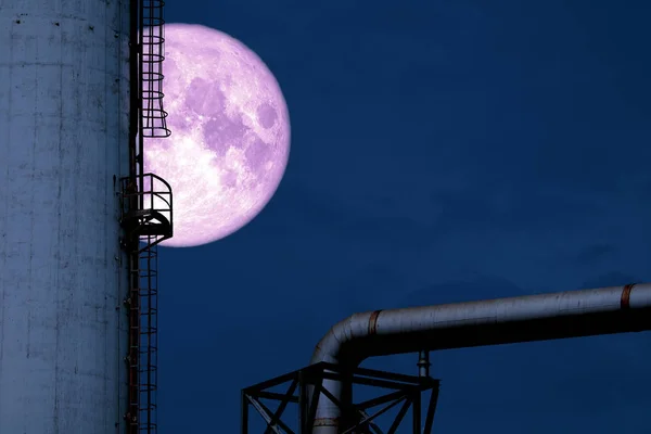 Cold Moon Back Silhouette Refinery Oil Tank Elements Image Furnished — Stock Photo, Image