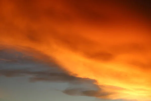 Puesta Sol Mar Nube Llama Colores Frío Chocan Cielo — Foto de Stock