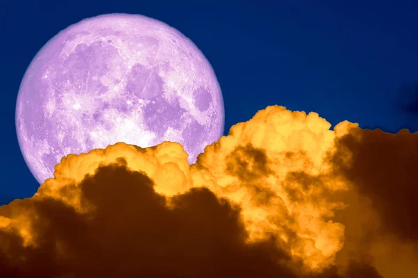 Purpurfarbener Mond Himmel Haufenwolke Und Verbreitete Weiche Wolke Elemente Dieses — Stockfoto