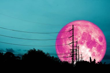 Süper pembe ay bir elektrik direği, Nasa tarafından döşenmiş bu görüntü unsurları gölge yukarıda gökyüzünde yüzen