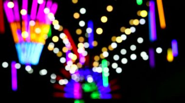 gece pazarı fuarında haddeleme ışık renkli1