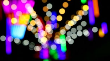 gece pazarı fuarında haddeleme ışık renkli1