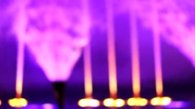 bulanıklık koyu pembe ve mor çeşme zamanla renk değiştirebilirsiniz