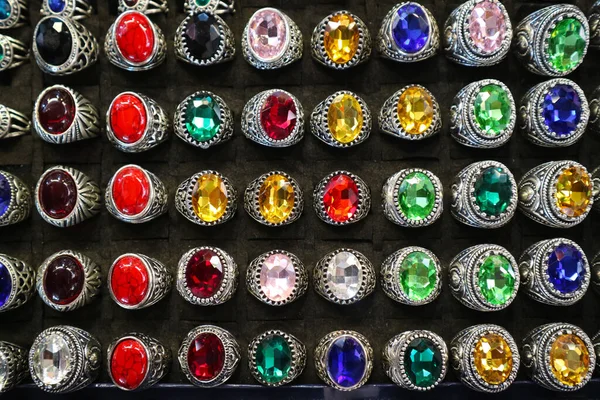 Various gem rings Placed in the product display box In order for customers to choose the ring that has the jewels of the day and the month of their birth