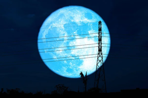 Super Ernte Blauer Mond Und Silhouette Strommast Den Nachthimmel Elemente — Stockfoto