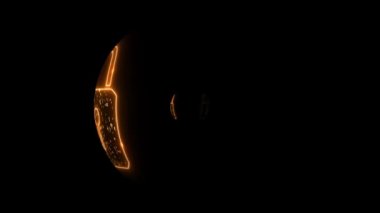Küresel güvenlik dijital kilit merkezi sosyal medya ikonu patlayıcı altın para birimi lüks hareket teknolojisi Malware 'i korumak ve paranızı korumak için büyük veri konsepti yedekleyin