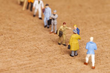 rowd minyatür insan