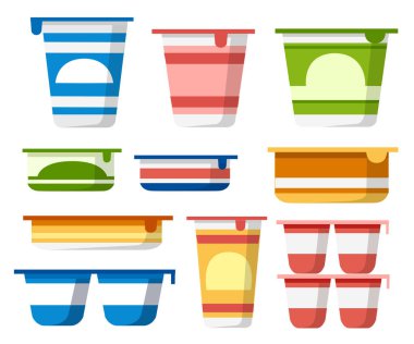 Yoğurt kapları kümesi. Renkli şablonu ambalaj için yoğurt ve mus. Plastik kap. Beyaz arka plan üzerinde izole düz vektör çizim.