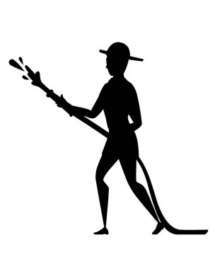 Siyah siluet yetişkin erkek itfaiyeci bir yangın hortumu tutan ve su karikatür karakter tasarımı düz vektör illüstrasyon ile bir yangın söndürme yanmaz formu giyen yere standı