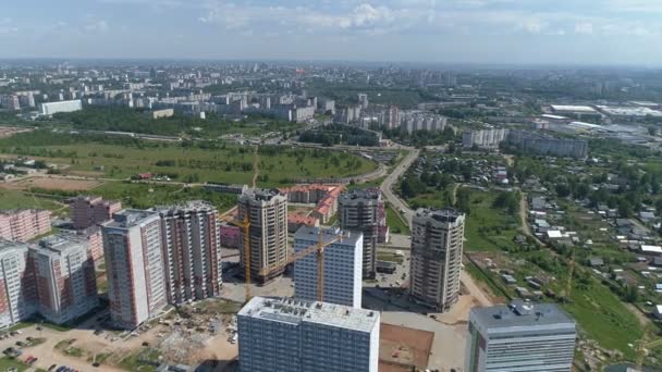 Foto aerea della citta '. Edifici a più piani, strade . — Video Stock