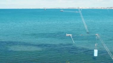 Wakeboarding deniz için donanımlı yer.