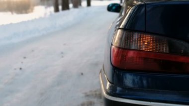 Winter Park aracın sol tarafında yakın çekim ekranda Saat çalýyor. Taraftan arkadan görünüm.