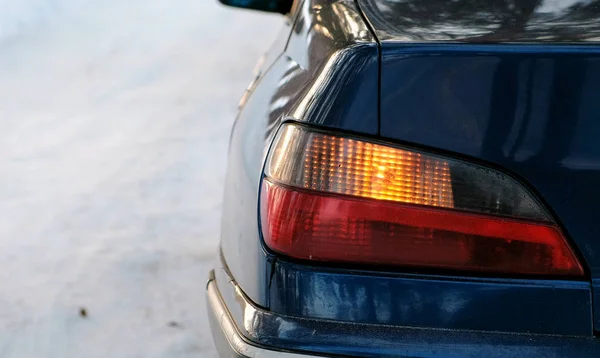 Winter Park aracın sol tarafında yakın çekim ekranda Saat çalýyor. Taraftan arkadan görünüm.