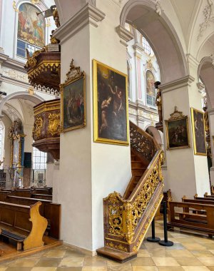 The interior of St. Peter's Church is filled with priceless masterpieces of painting on religious themes of the Renaissance.