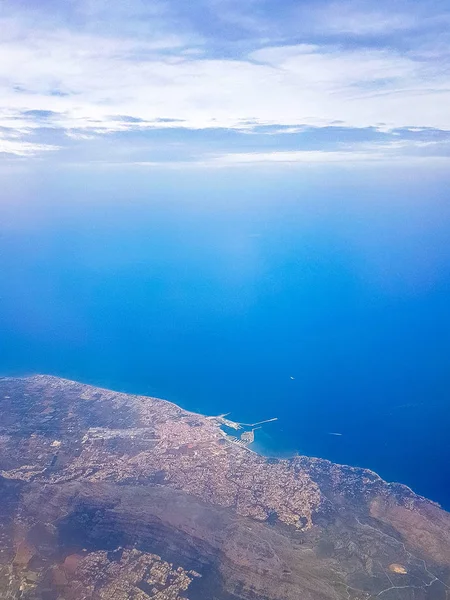 Strand Uitzicht Uit Het Raam Van Het Vliegtuig — Stockfoto