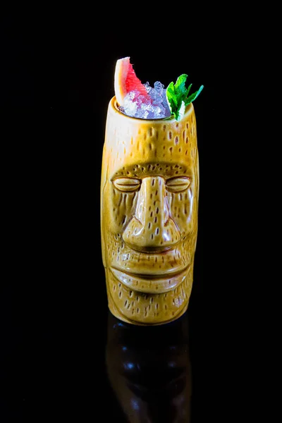 Cocktail Tiki Stil Tiki Magay Mit Eis Keramische Tasse — Stockfoto