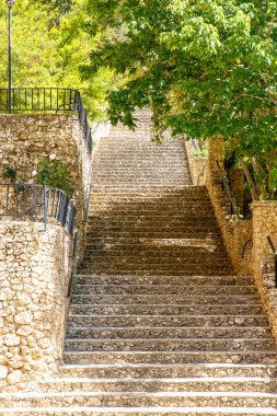 Antik taş merdiven. Yaz.