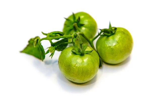 Tomates Orgánicos Naturales Verde Naranja Sobre Fondo Blanco Con Sombra — Foto de Stock
