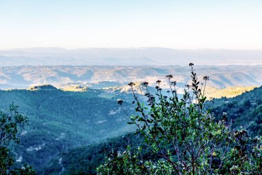 İspanya Montserrat yakınındaki dağlarda Panoraması.