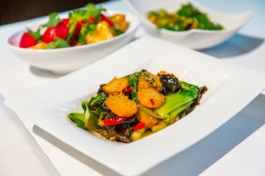 Çin mutfağı. Tarak ve siyah mantar