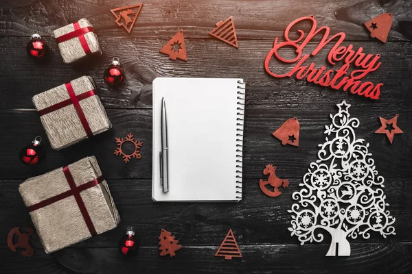 Μαύρο Φόντο Ξύλου Χαρούμενα Χριστούγεννα Επιγραφή Ευχετήρια Κάρτα Κάρτα Ξύλινα — Φωτογραφία Αρχείου