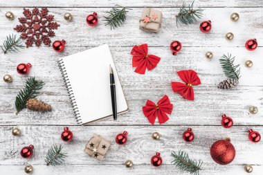 Eski arka plan ağaç christmas karede. Xmas öğeleri. Tebrik kartı. Üstten görünüm.