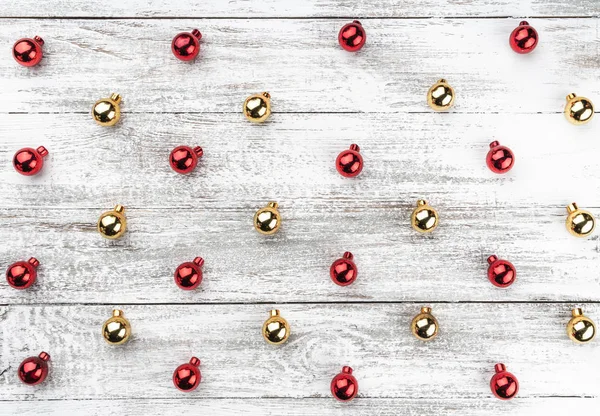 Old Wooden Christmas Background Red Gold Baubles Top View — Stock Photo, Image