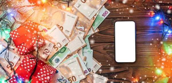 Houten Achtergrond Bankbiljetten Geschenken Fir Takken Kerstsfeer Bovenaanzicht Bericht Ruimte — Stockfoto
