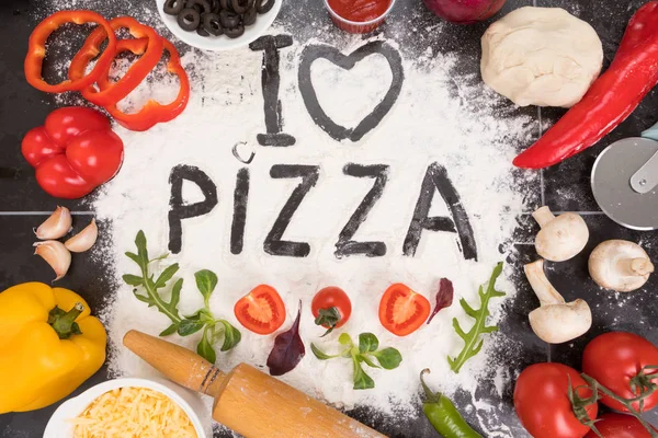 Ingredientes Para Pizza Queso Champiñones Tomates Pimientos Aceitunas Aceite Cebolla — Foto de Stock