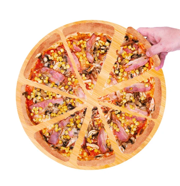 Close Mão Homem Tomando Uma Fatia Pizza Com Peito Frango — Fotografia de Stock