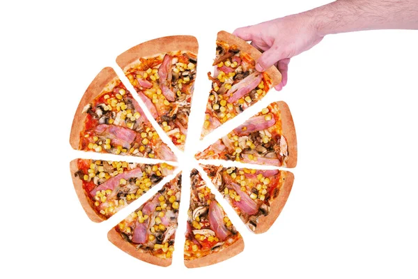 Ruka Člověka Vzít Plátek Pizzy Kuřecím Prsem Kukuřice Slanina Houby — Stock fotografie
