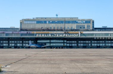 boş tempelhof Havaalanı ve Berlin Havaalanı