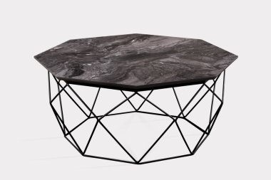 Kahve masası ve beyaz arka plan ve siyah arkaplan