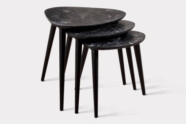 Kahve masası ve beyaz arka plan ve siyah arkaplan