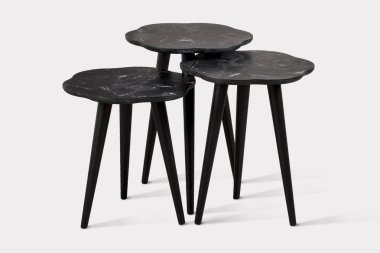 Kahve masası ve beyaz arka plan ve siyah arkaplan