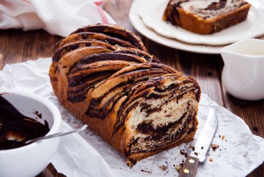Çikolatalı brioche, geleneksel Polonya tatlı Noel ekmeği