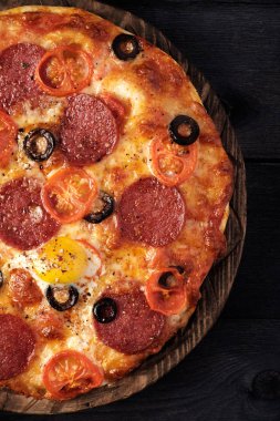 Lezzetli İtalyan biberli pizza