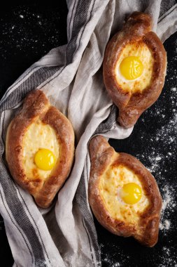 Lezzetli Acara khachapuri suluguni ile