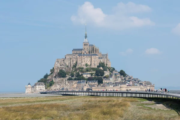 Mont Saint Michel Visto Desde Nuevo Puente —  Fotos de Stock