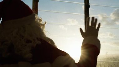 Noel Baba Geçen Noel 'e merhaba diyor .