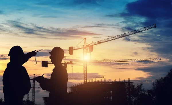 Silhouette Engineer Standing Survey Work Construction Blurred Worker Construction Site — Stock Photo, Image