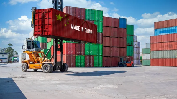 Guerra Commerciale Concetto Logistico Intelligente Made Cina Impresa Spedizione Container — Foto Stock