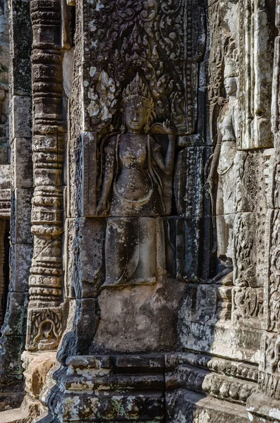 Angkor Thom 'daki Bayon Tapınağı' nın Apsara Heykeli Siem Reap Eyaleti Kamboçya 'daki Khmer İmparatorluğu' nun Mirası 'dır..
